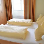 Gastehaus Im Priesterseminar 3*