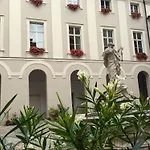Guest house Gastehaus Im Priesterseminar