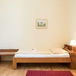 Gastehaus Im Priesterseminar Guest house