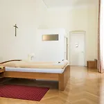 Gastehaus Im Priesterseminar Guest house Salzburg