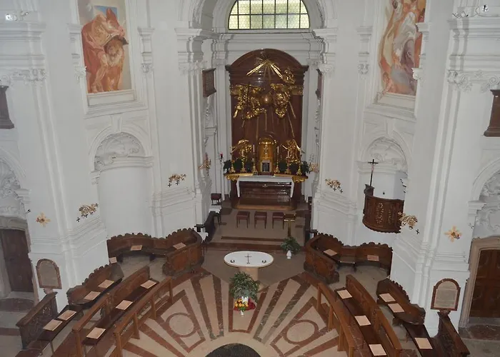 Gaestehaus Im Priesterseminar 3* Salzburgo