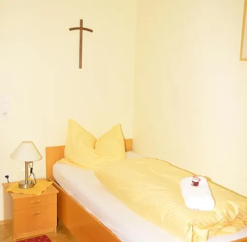Gaestehaus Im Priesterseminar 3* Salzburgo
