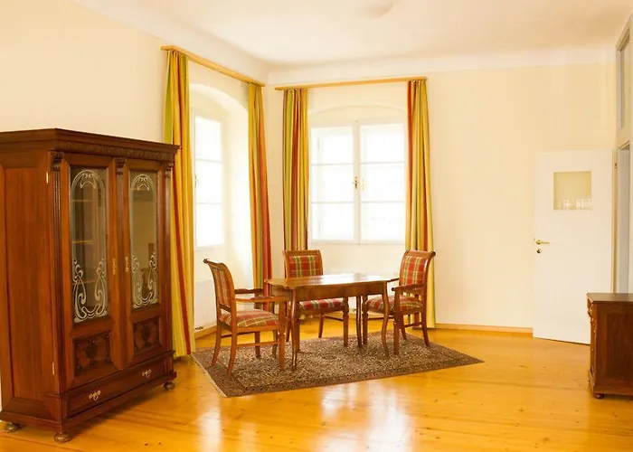 Pensión Gaestehaus Im Priesterseminar Salzburgo