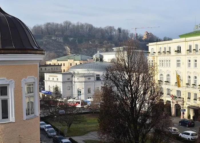 Gaestehaus Im Priesterseminar Pensión Salzburgo