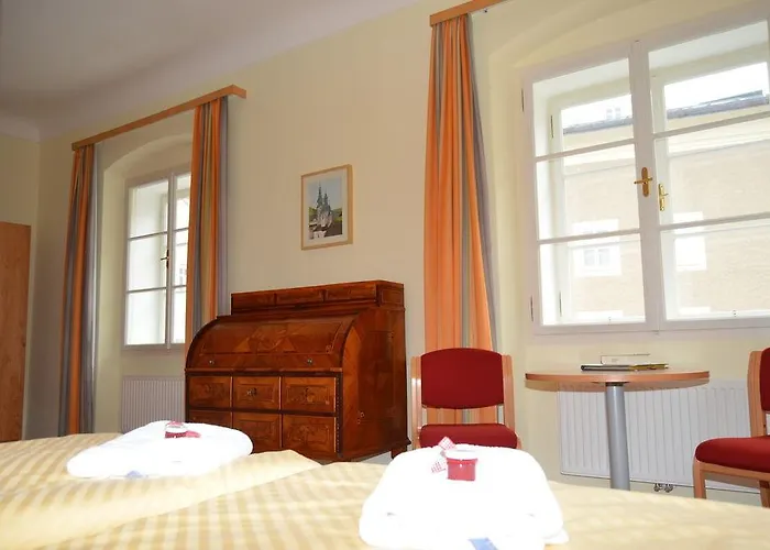 Pensión Gaestehaus Im Priesterseminar Salzburgo