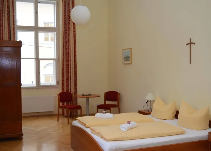 Pensión Gaestehaus Im Priesterseminar 3*