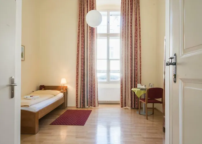 Gaestehaus Im Priesterseminar Pensión