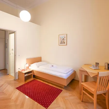 Konukevi Gaestehaus Im Priesterseminar Salzburg