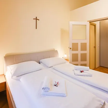 Gaestehaus Im Priesterseminar 3* Salzburg