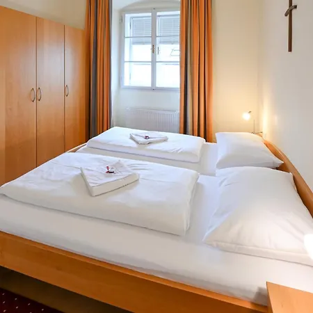 Gaestehaus Im Priesterseminar