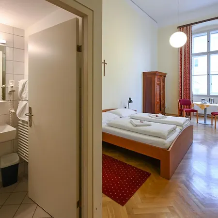 Konukevi Gaestehaus Im Priesterseminar Salzburg
