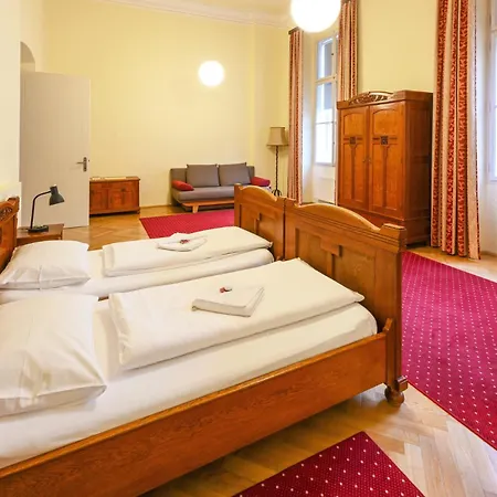 Gaestehaus Im Priesterseminar 3*