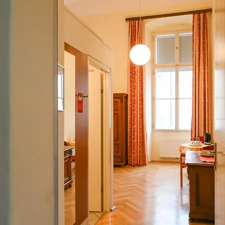 Gaestehaus Im Priesterseminar Konukevi Salzburg