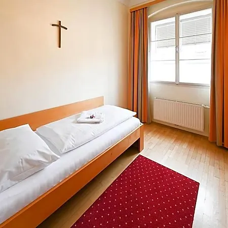 Πανσιόν Gaestehaus Im Priesterseminar