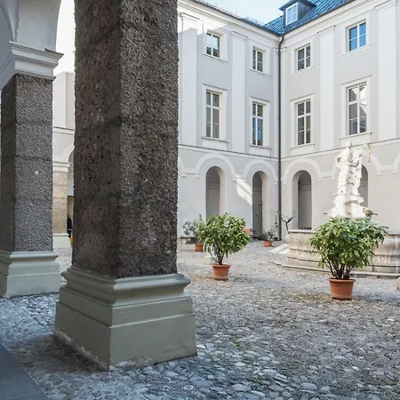 Gastehaus Im Priesterseminar Guest house Salzburg