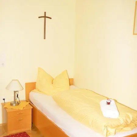 Gaestehaus Im Priesterseminar 3* Salisburgo