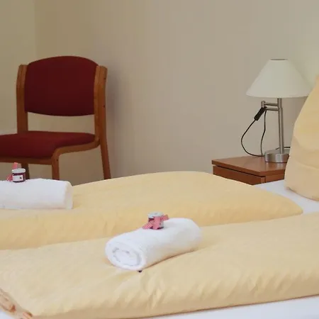 Gaestehaus Im Priesterseminar 3* Salisburgo