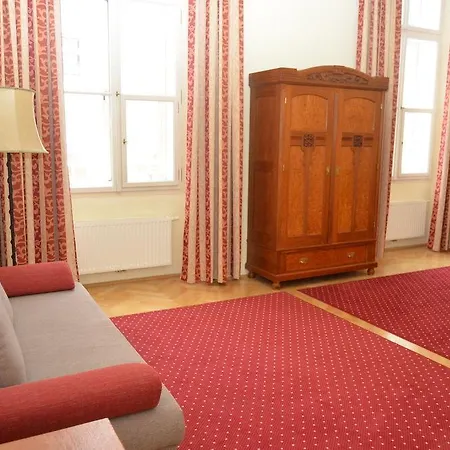 Gaestehaus Im Priesterseminar 3*