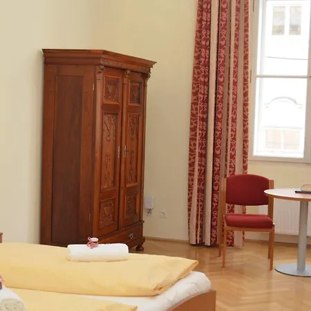 Gaestehaus Im Priesterseminar Salisburgo
