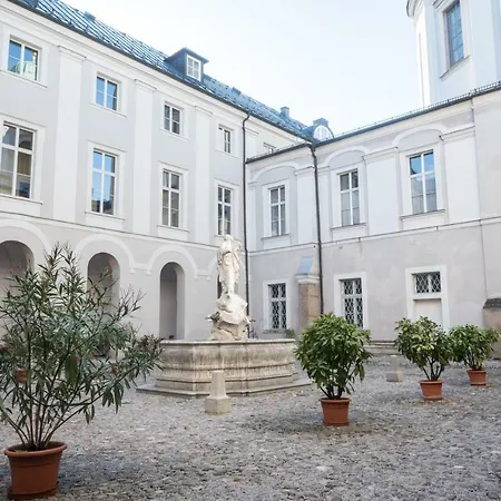 Gaestehaus Im Priesterseminar Pensión